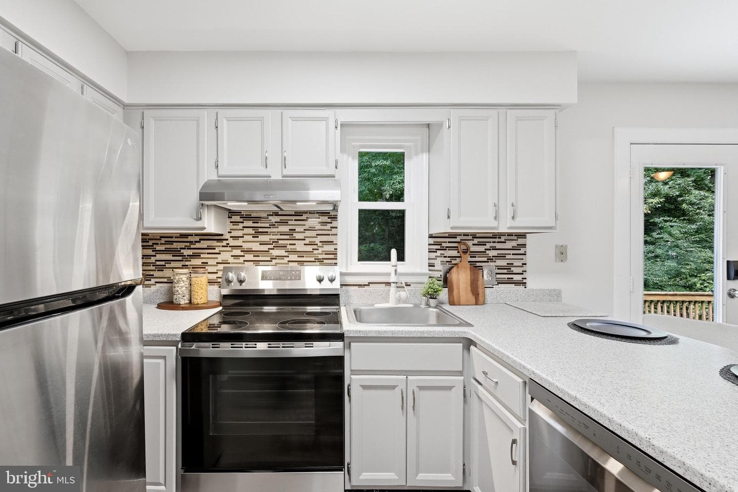 6015 Chestnut Hollow Court, Centreville