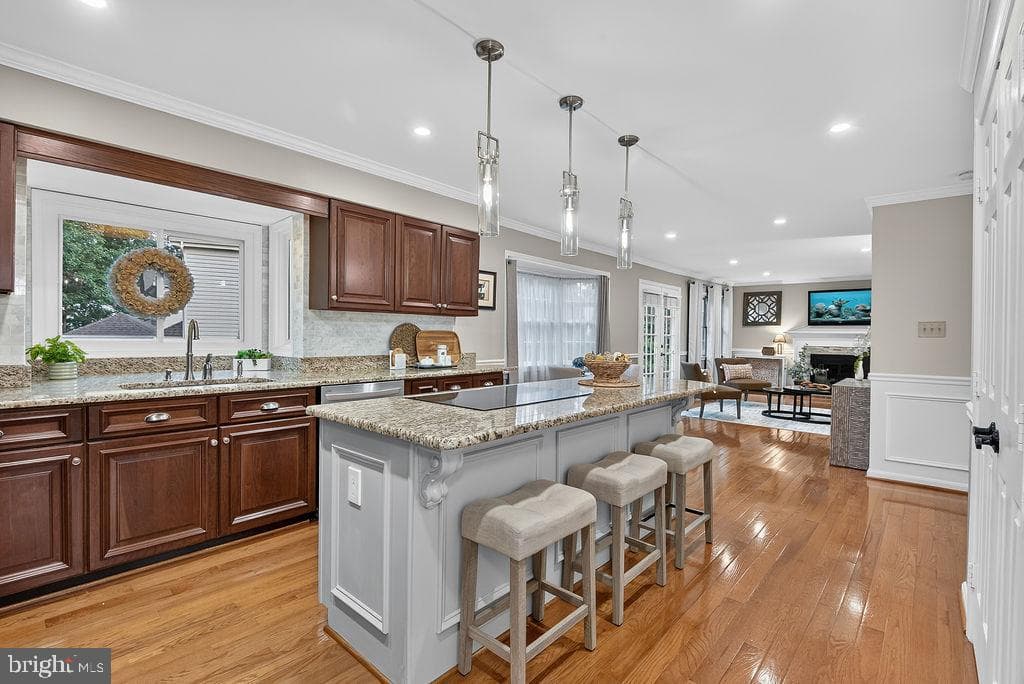 6207 Maple Run Court photo 13