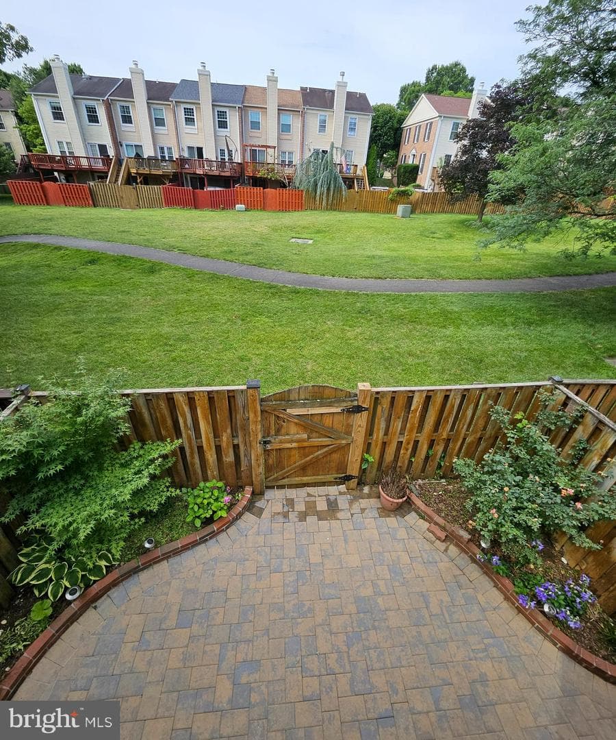 6519 Kemper Lakes Court photo 11