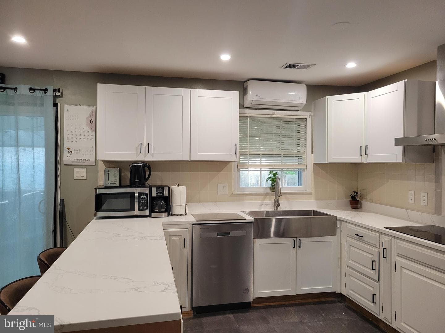 6472 Fourth Street photo 3