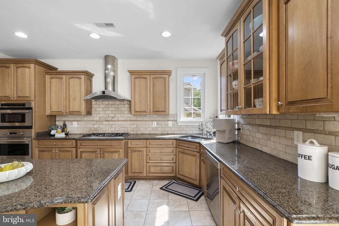 7532 Red Hill Drive photo 21