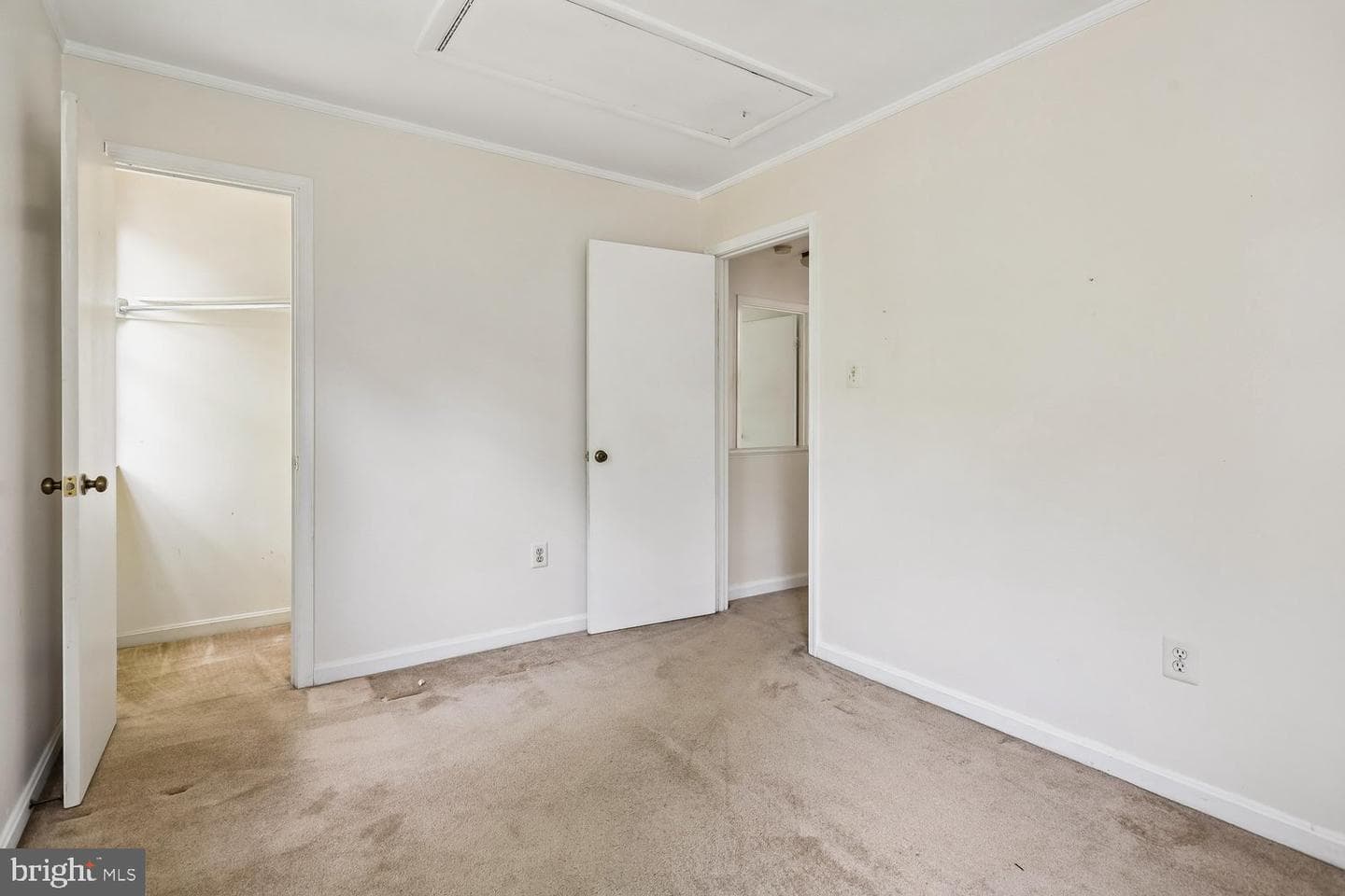 15226 Elk Run Road photo 18