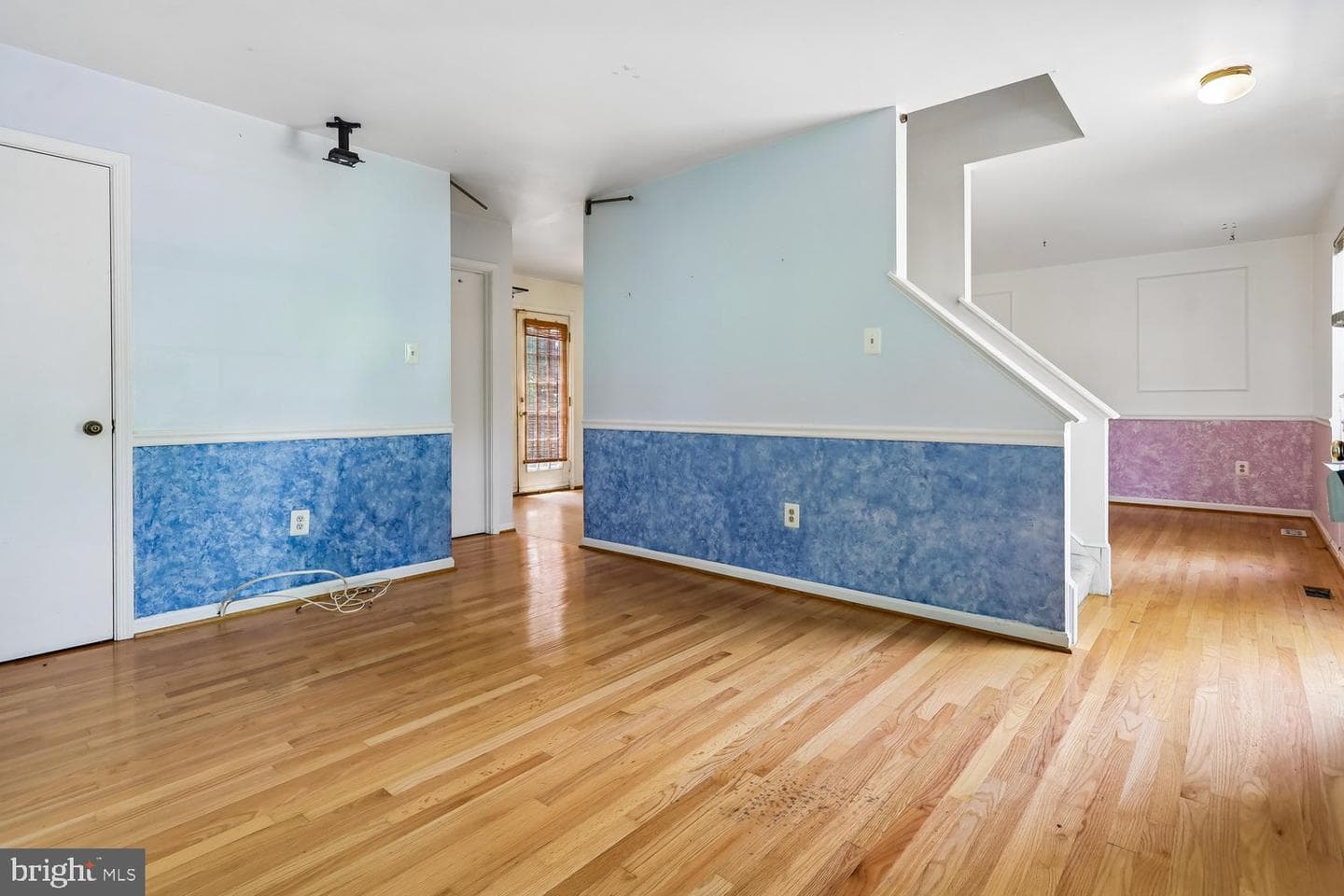 15226 Elk Run Road photo 5