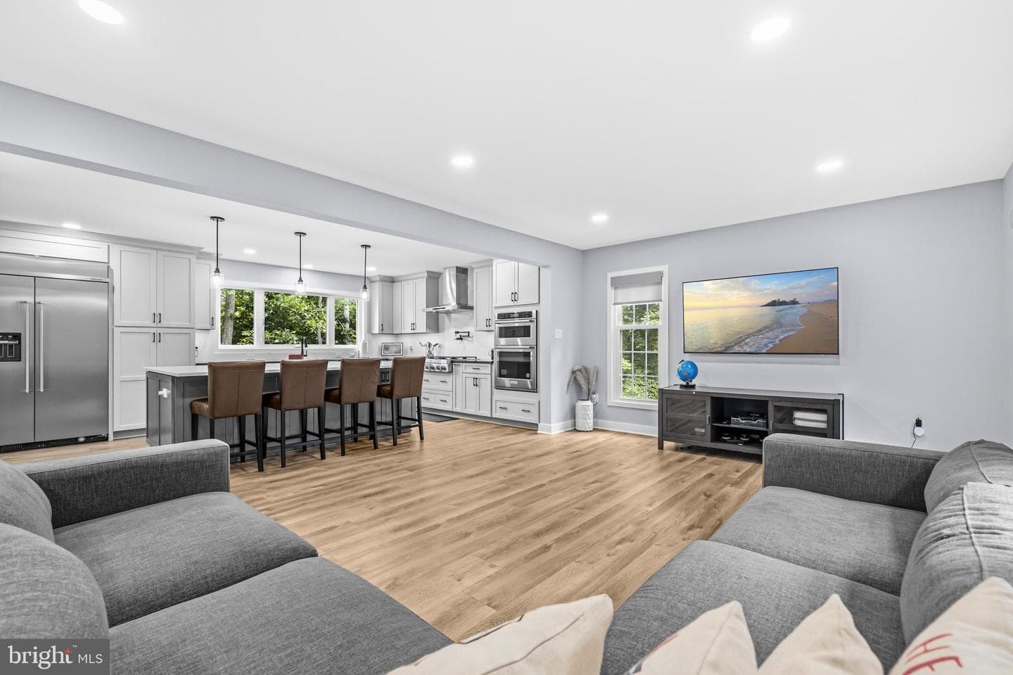 12126 Beaver Creek Road photo 3