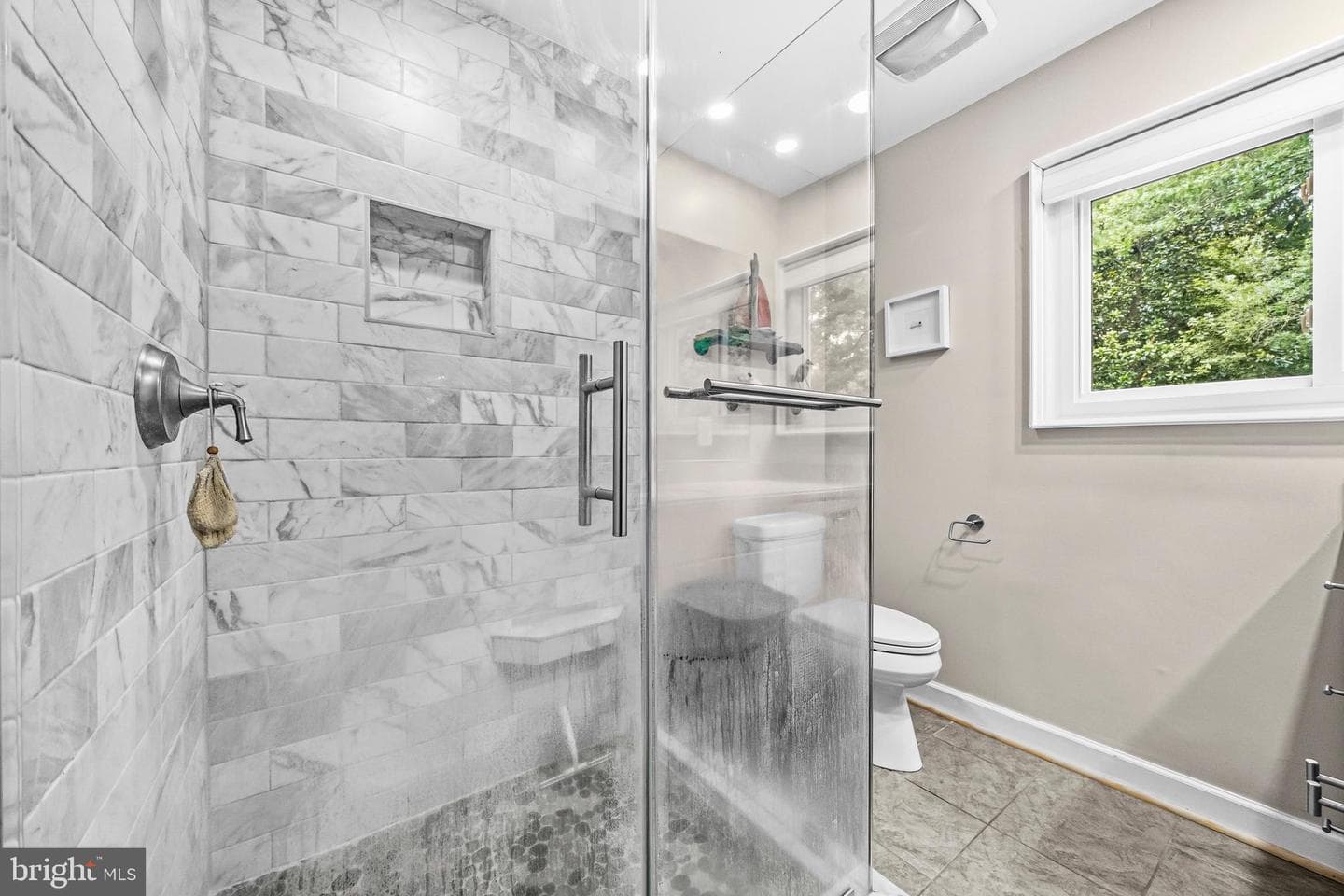 8801 Camden Street photo 31