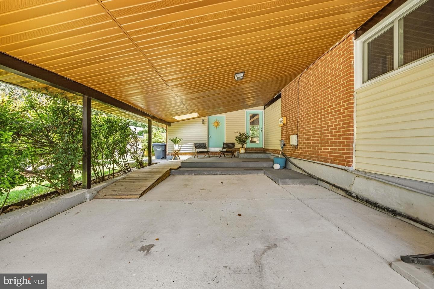 8801 Camden Street photo 6