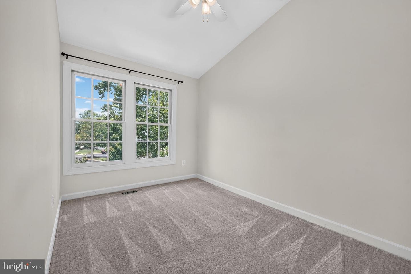 7827 Shepherd Hills Court photo 5