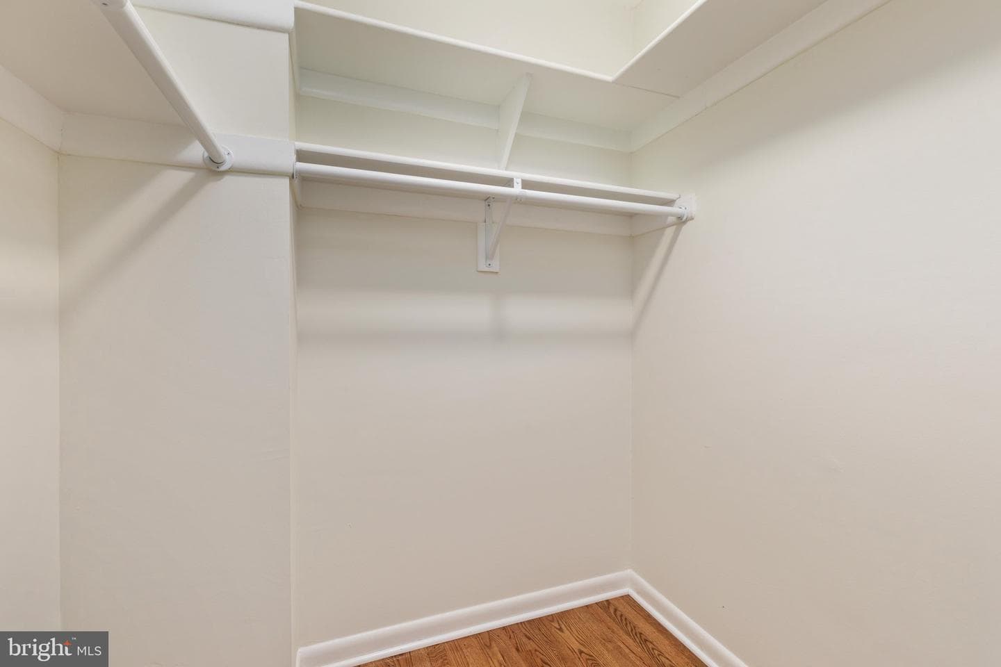 9927 Barnsbury Court photo 22