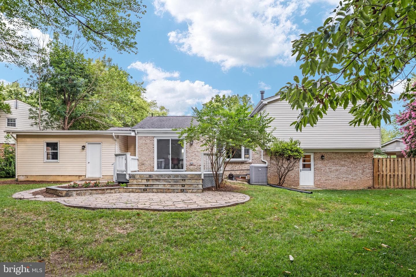 9927 Barnsbury Court photo 41