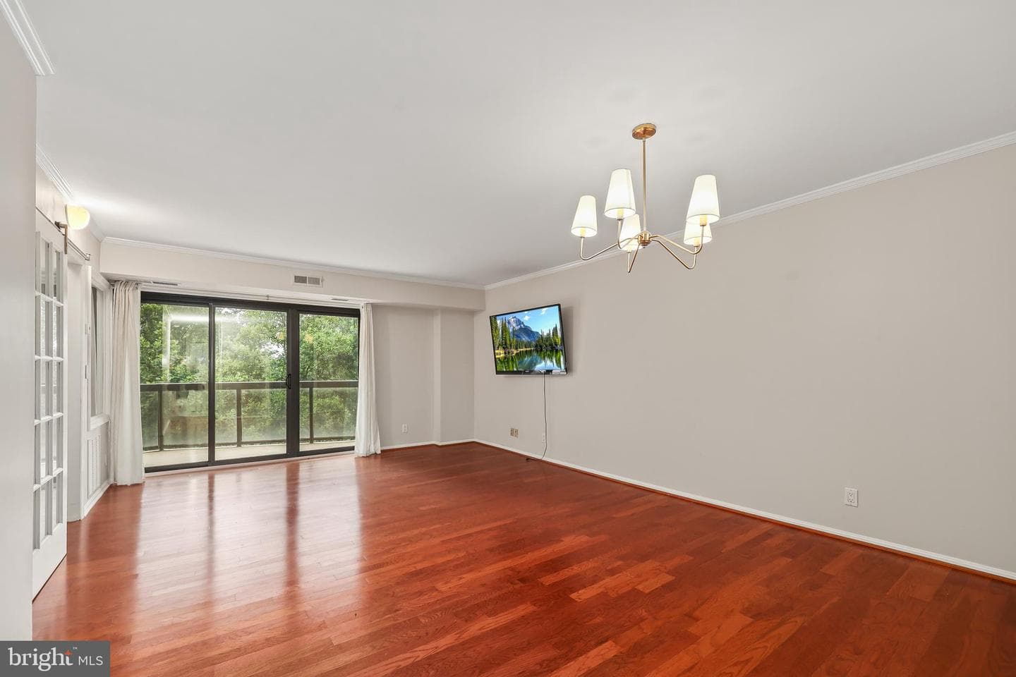 8370 Greensboro Drive #402 photo 6