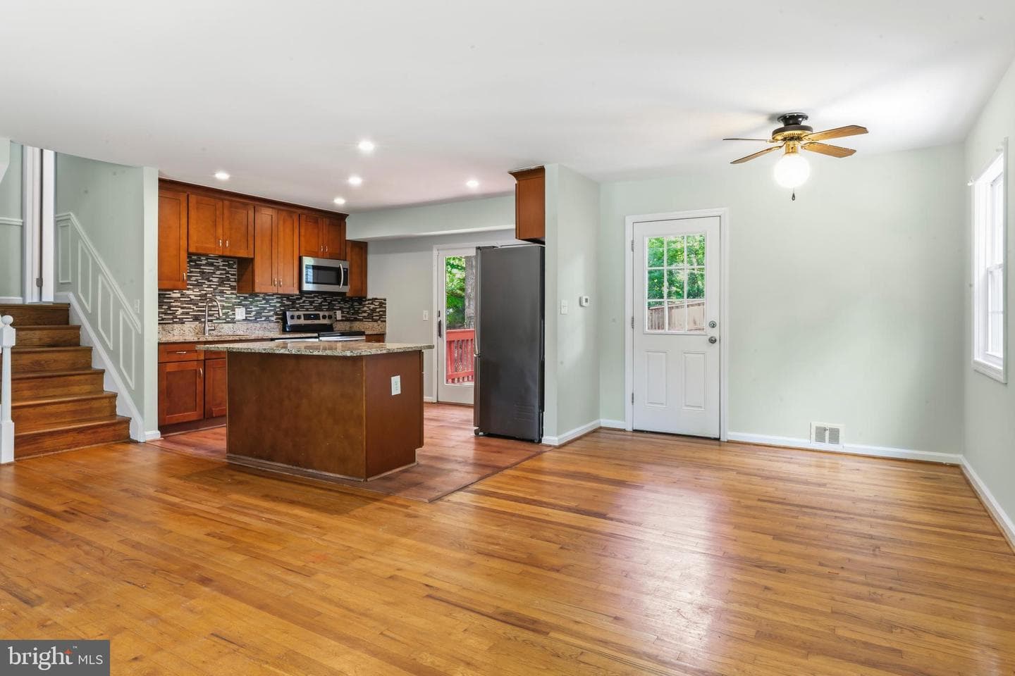 10922 Decatur Drive photo 5