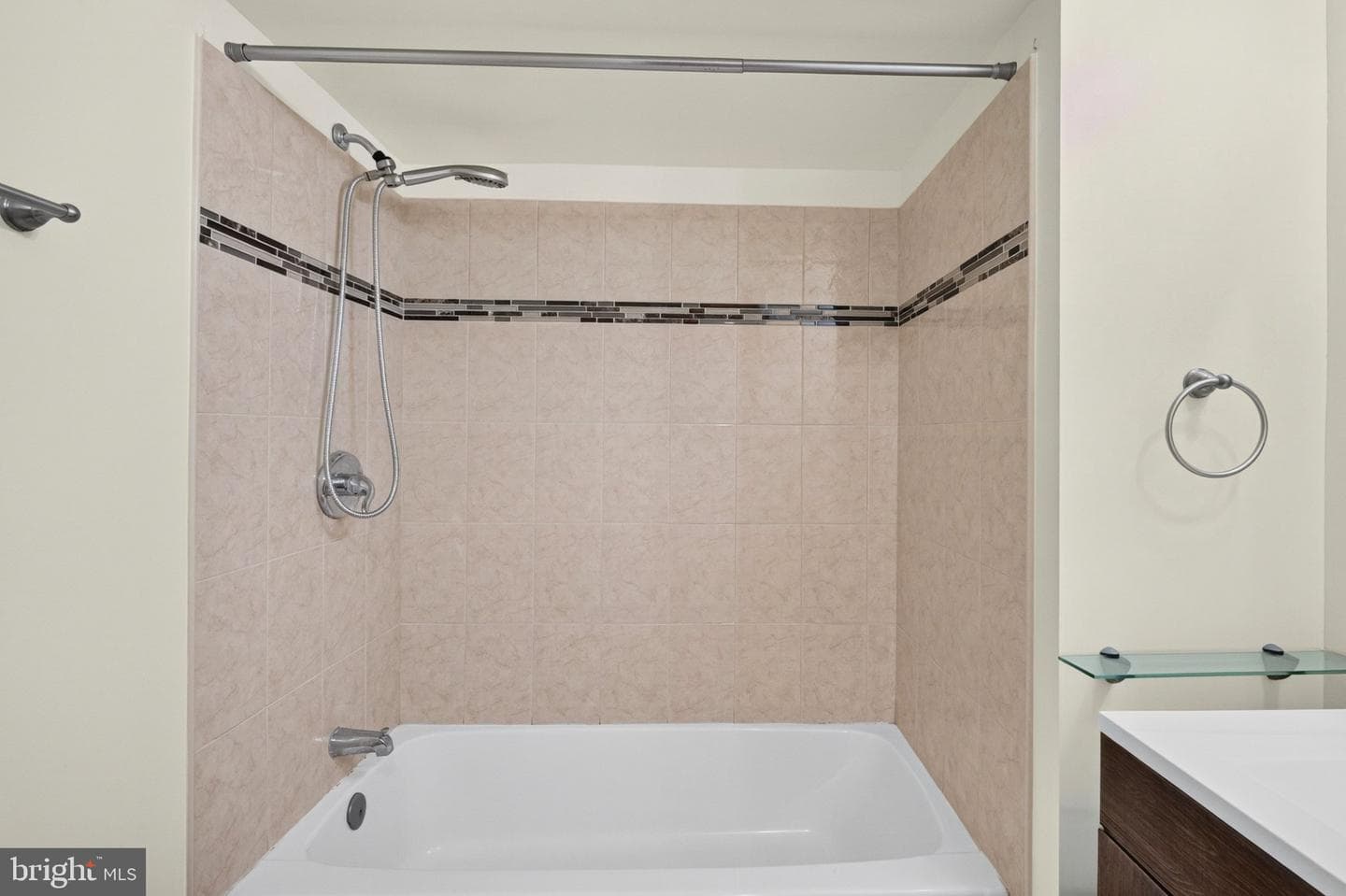 2836 Kelly Square photo 40