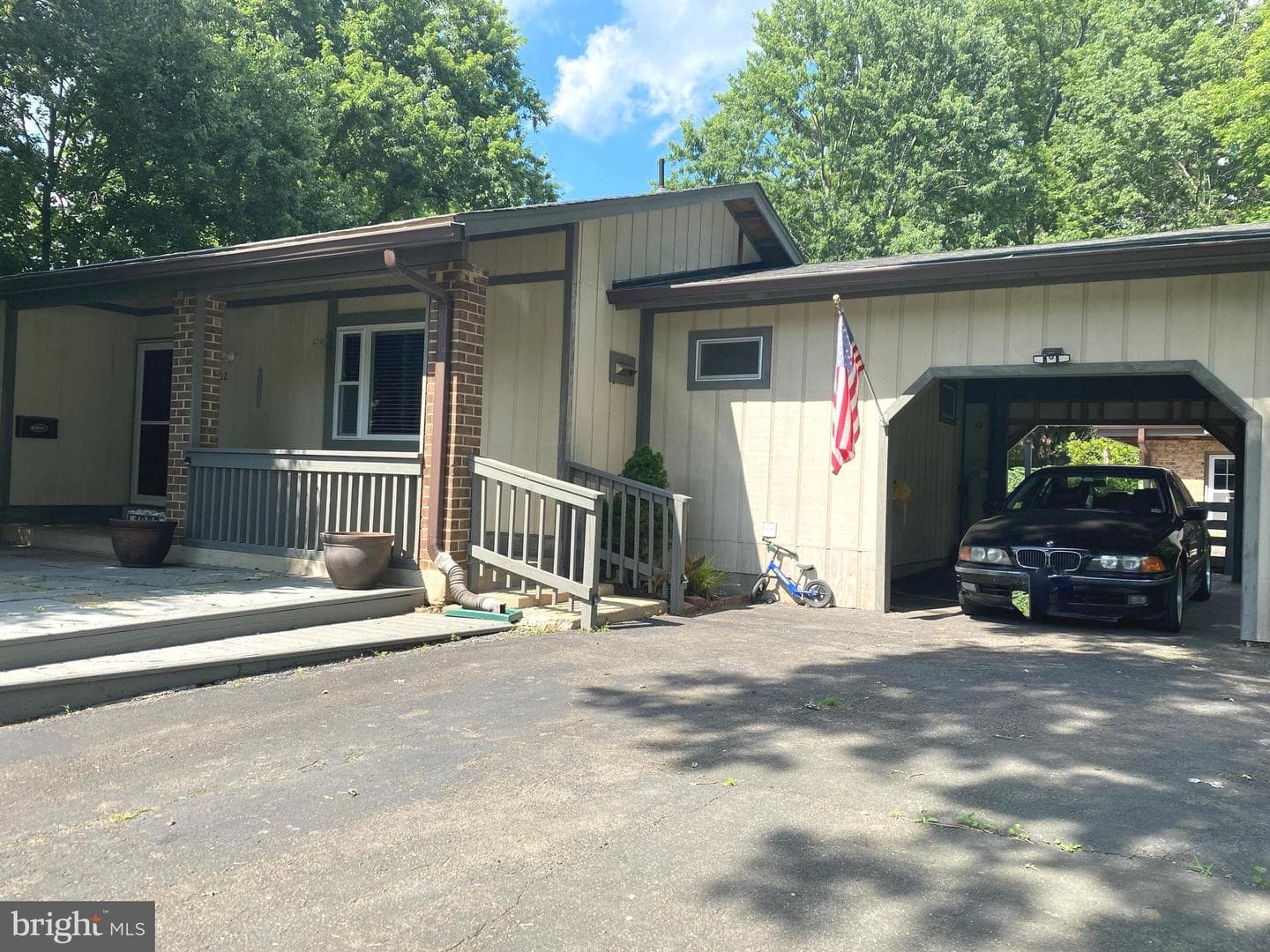 1002 Charlton Place, Herndon