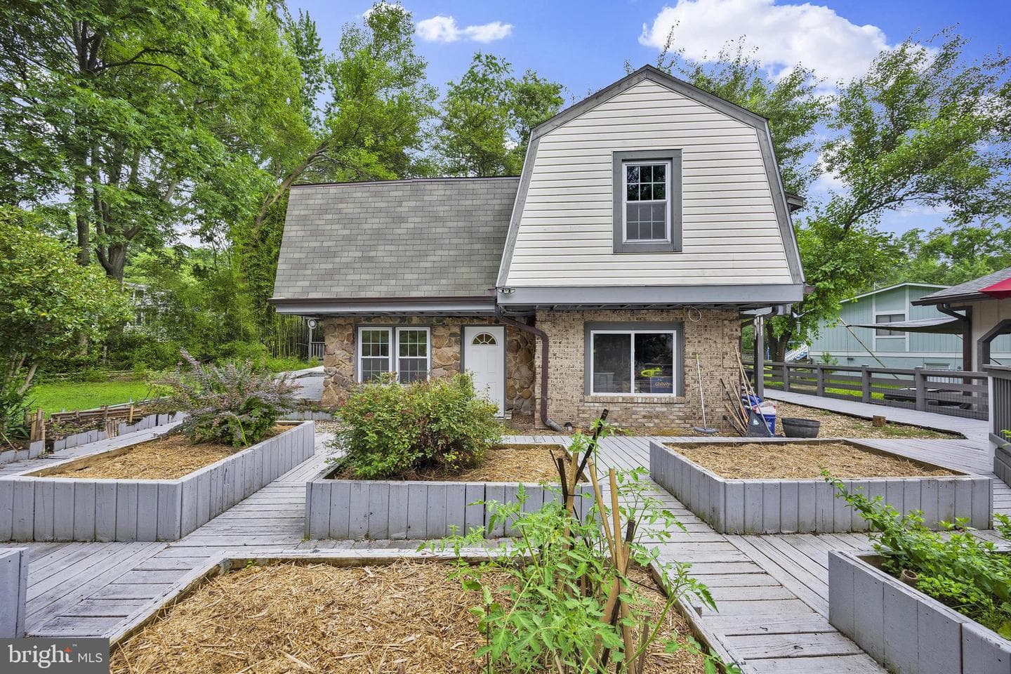 1002 Charlton Place photo 39