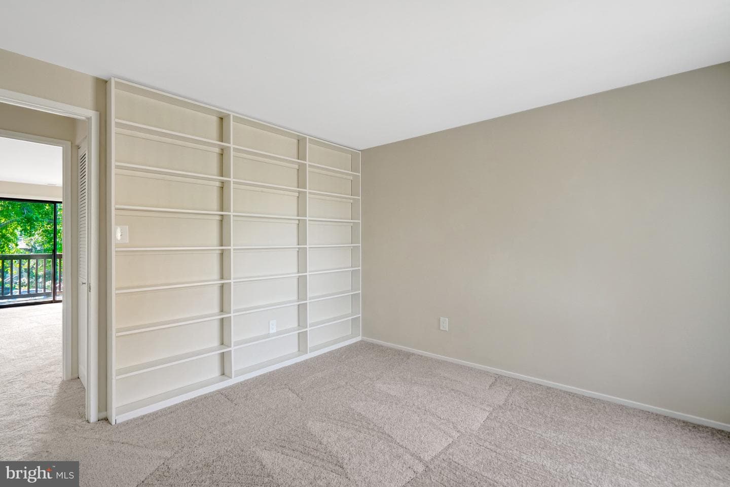 4445 Elan Court photo 34