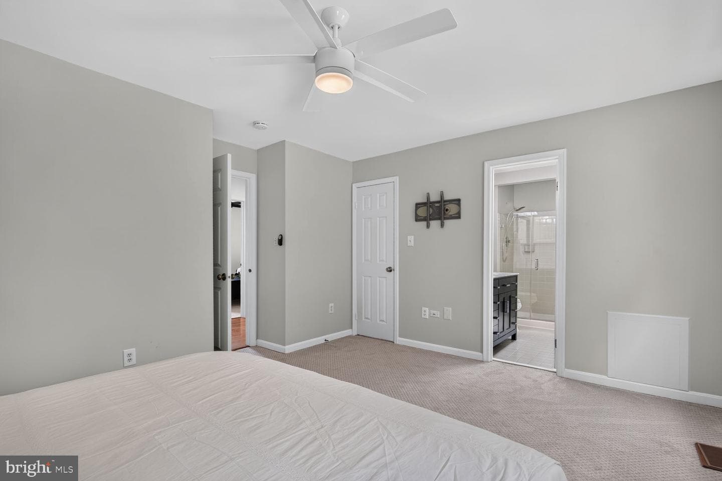7801 Cherry Orchard Court photo 16