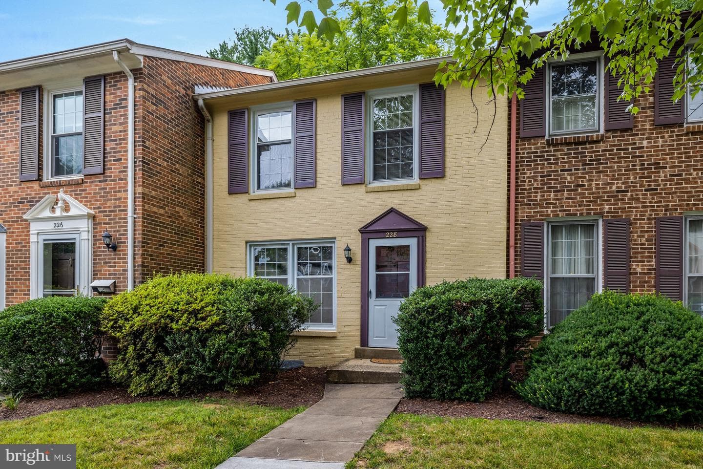 228 Commons Drive NW, Vienna