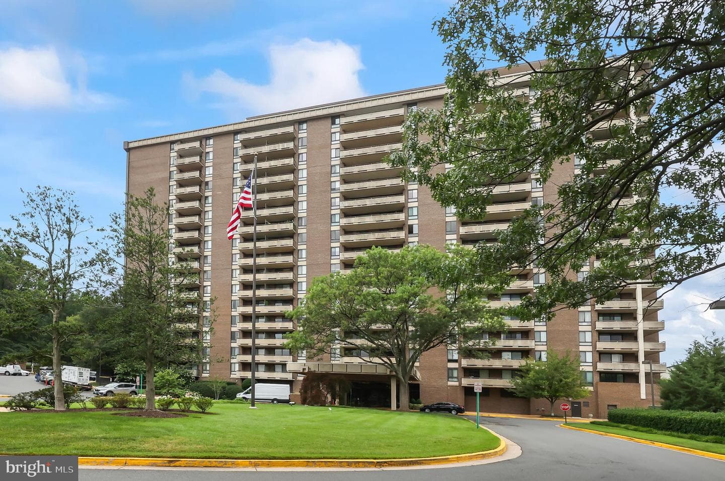 1800 Old Meadow Road #1516, Mclean