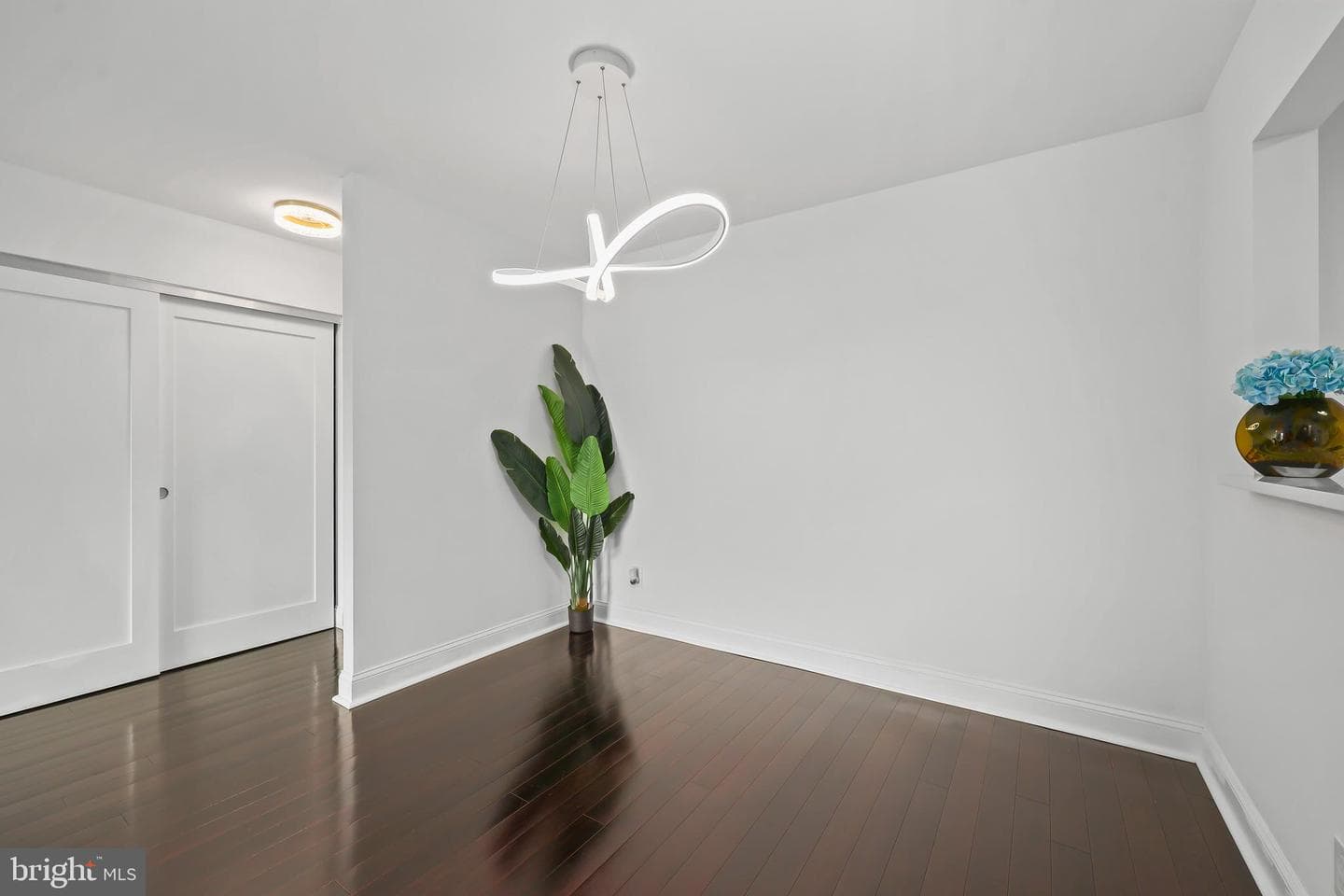 1800 Old Meadow Road #1516 photo 9