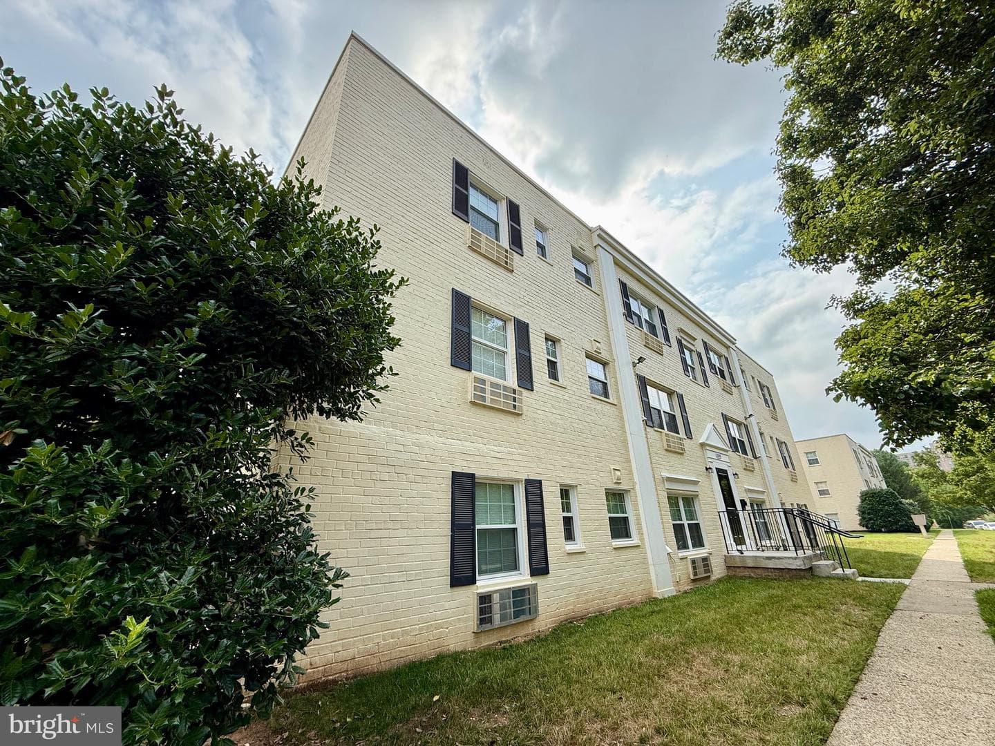 2237 Farrington Avenue #06-101 photo 4