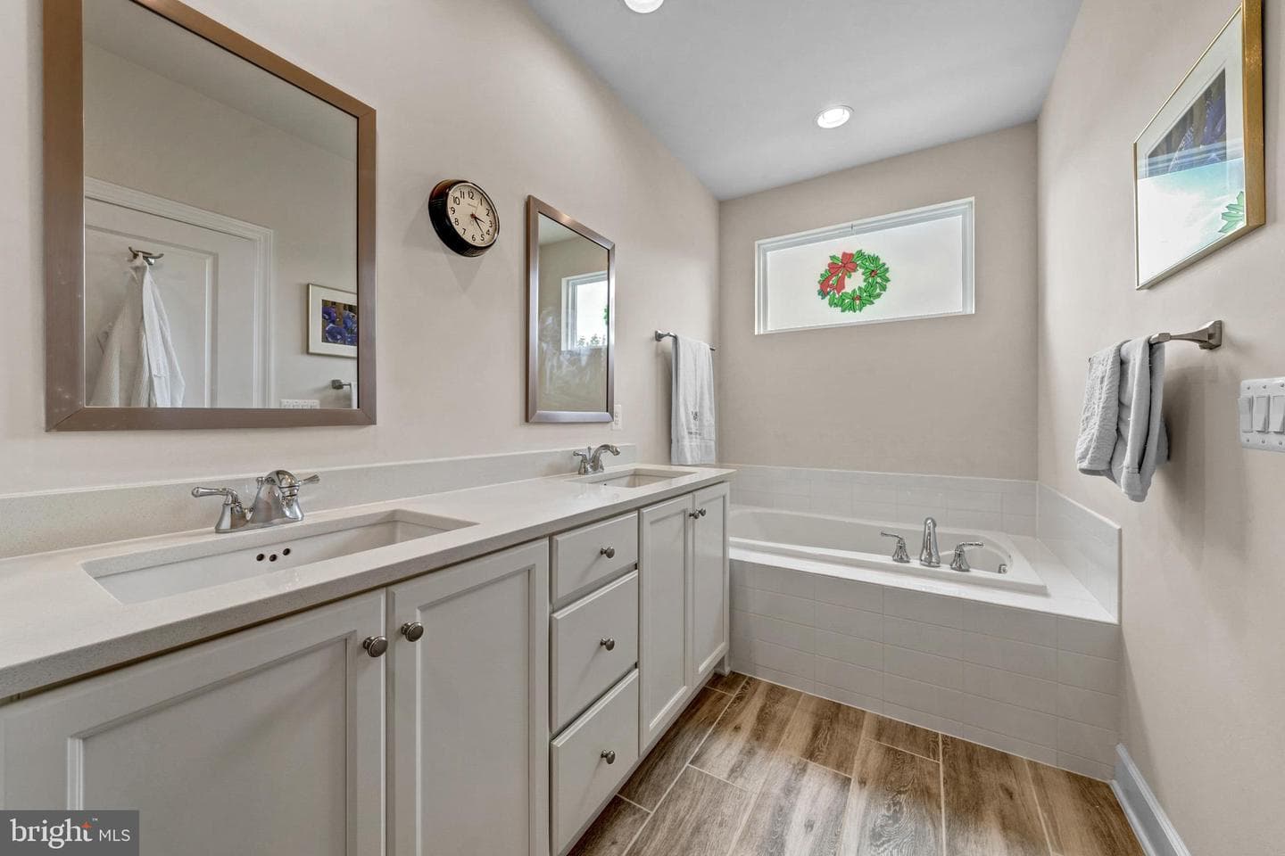 5951 Clapton Court photo 34