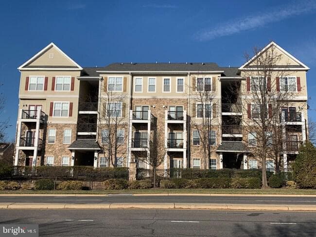 5123 Travis Edward Way #b photo 3