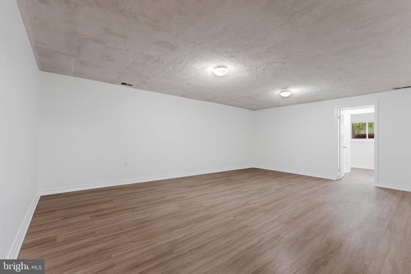 8424 Hollis Lane photo 24