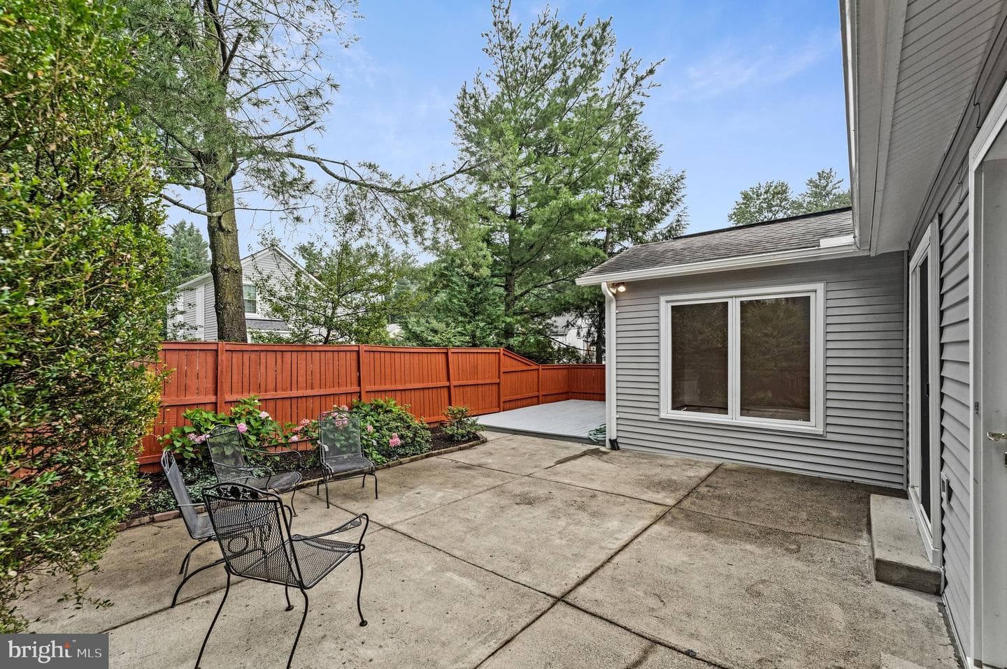 8424 Hollis Lane photo 41