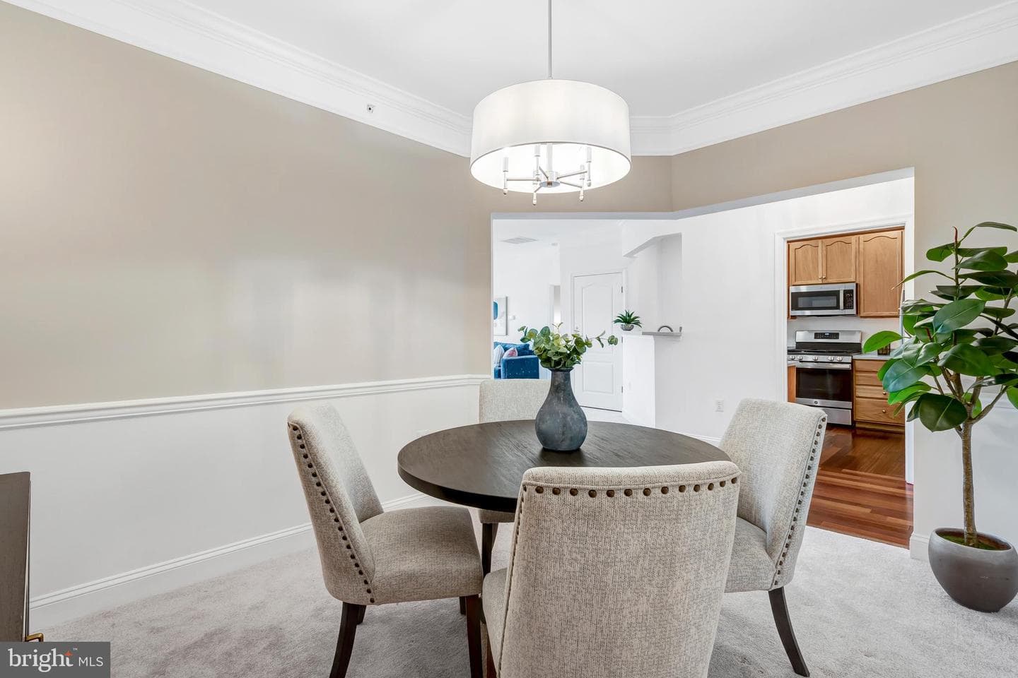 2901 Saintsbury Plaza #404 photo 9