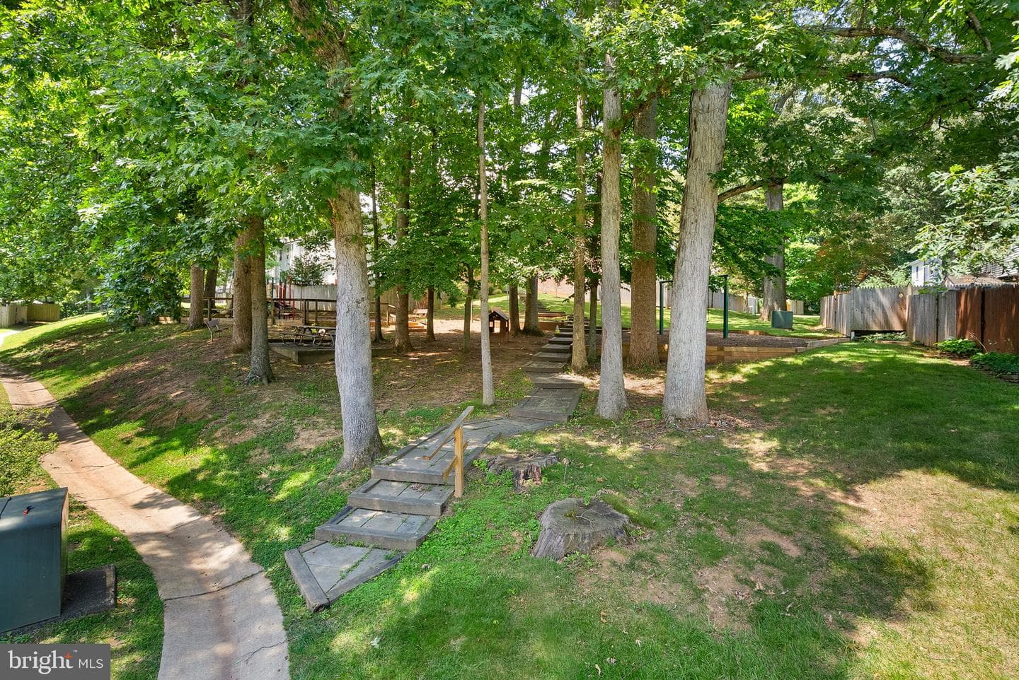6612 Burlington Place photo 51
