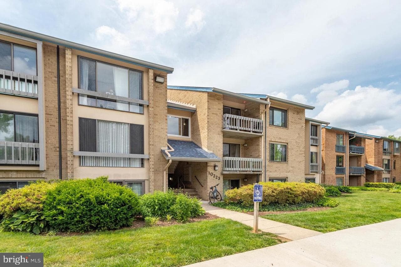 10223 Valentino Drive #7323, Oakton
