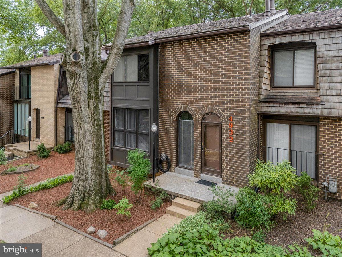 4932 Sauquoit Lane, Annandale