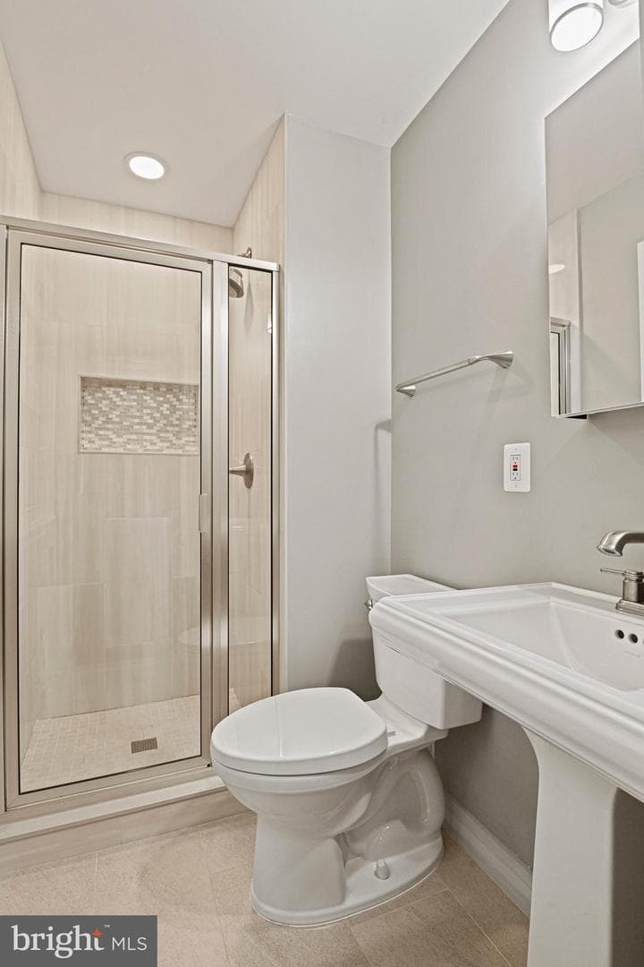 8213 Cottage Street photo 16