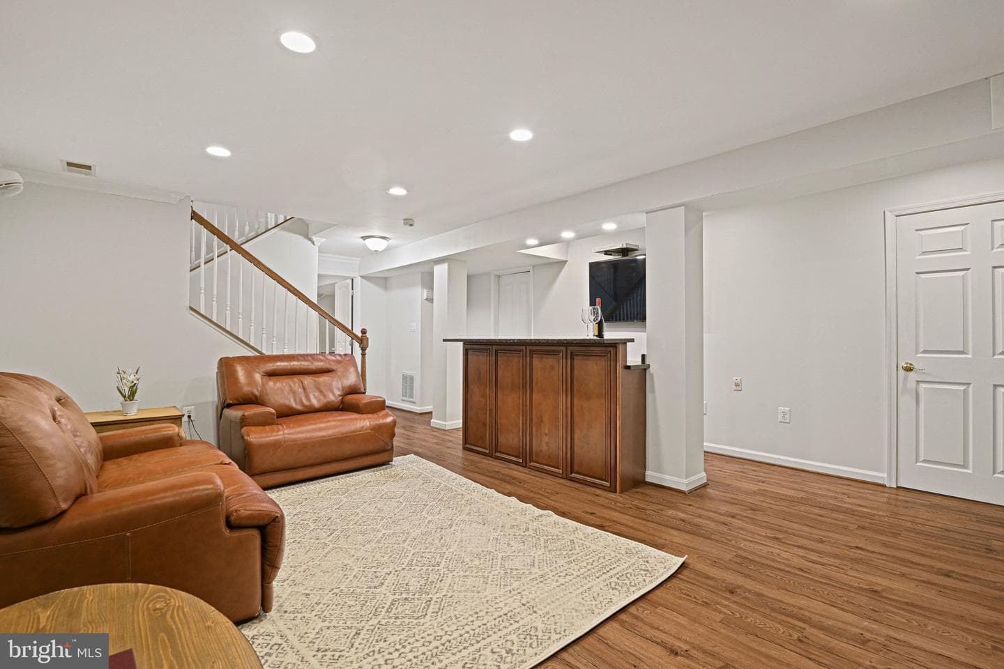 8213 Cottage Street photo 33