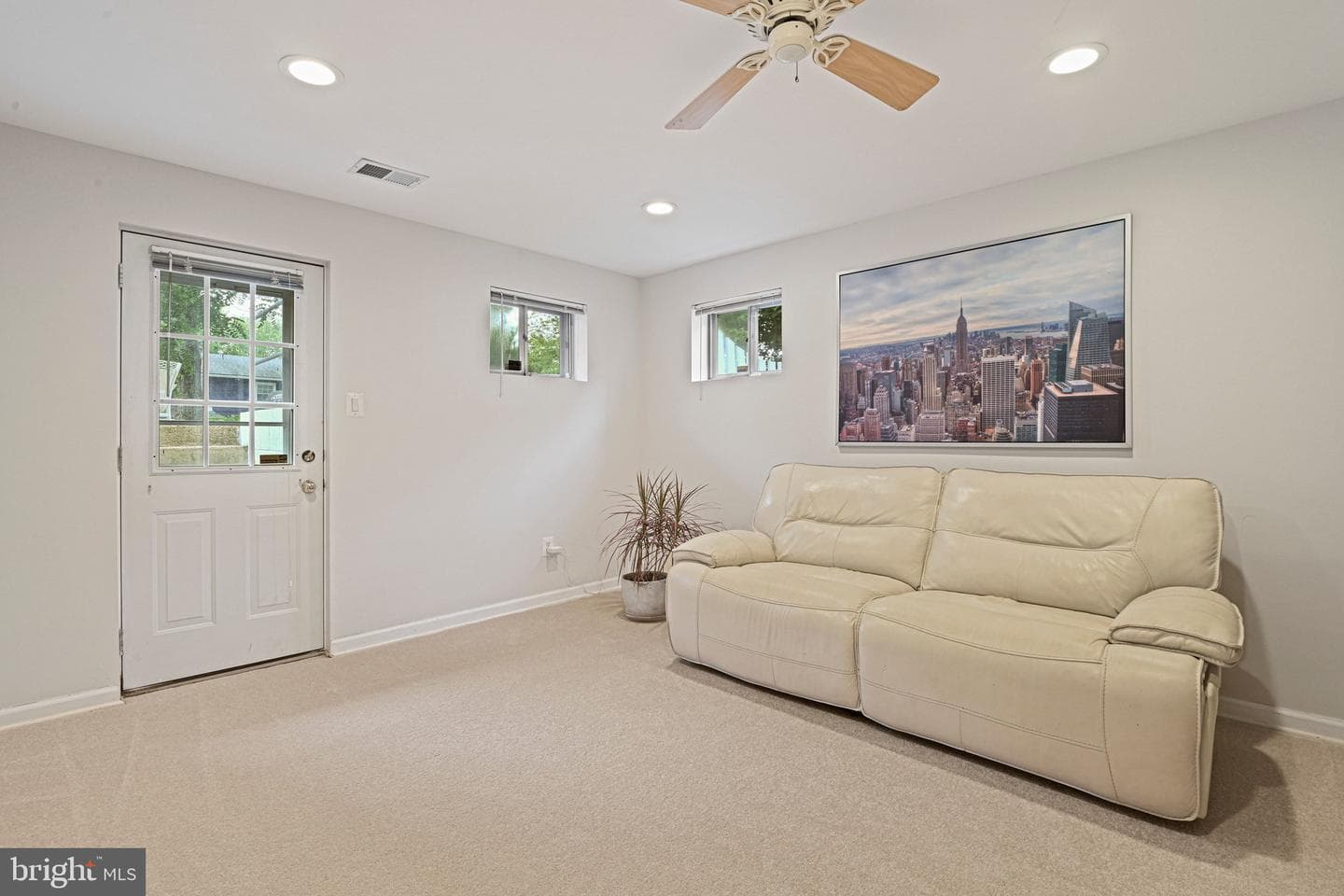 8213 Cottage Street photo 37
