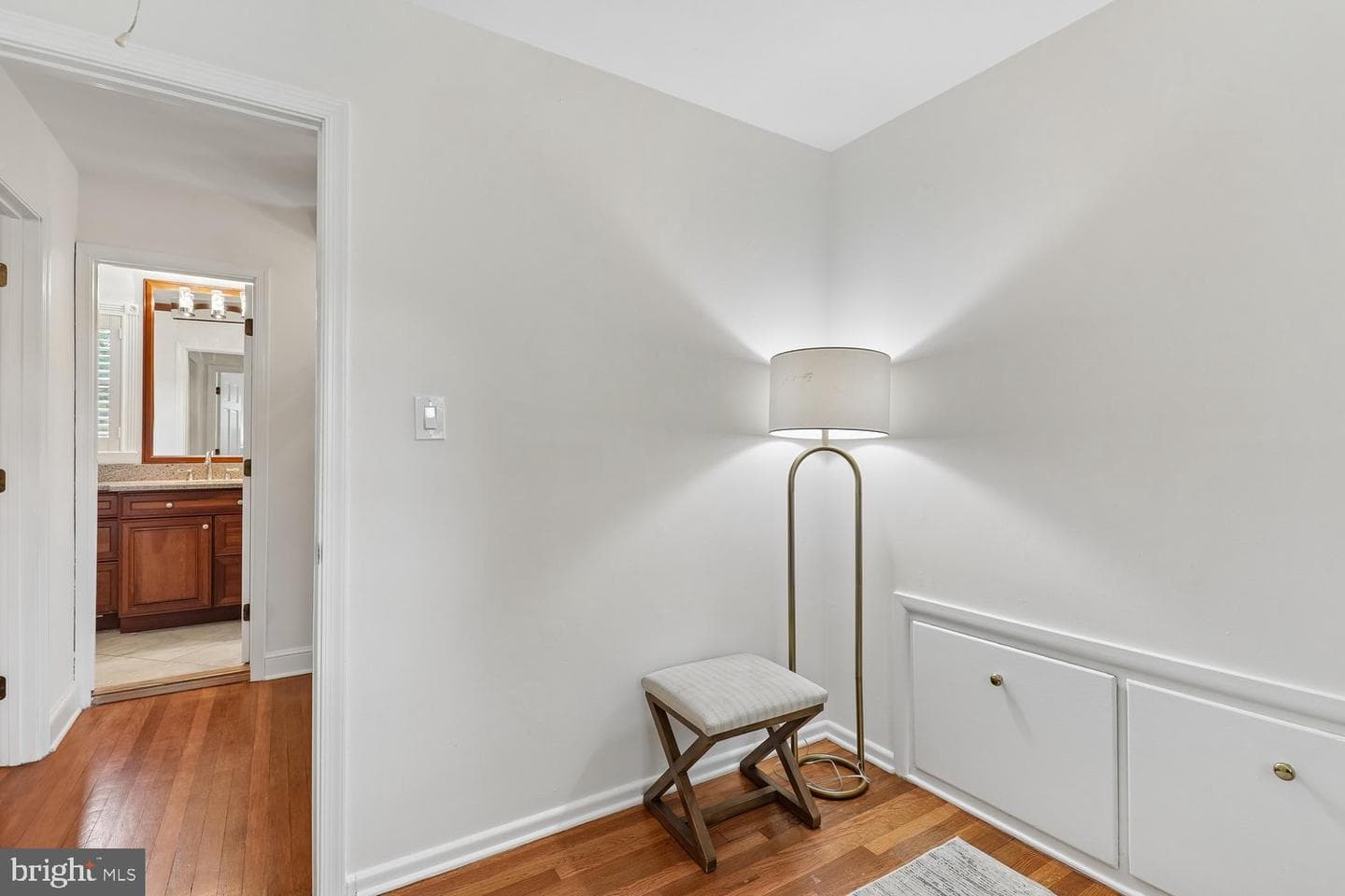 9005 Greylock Street photo 29