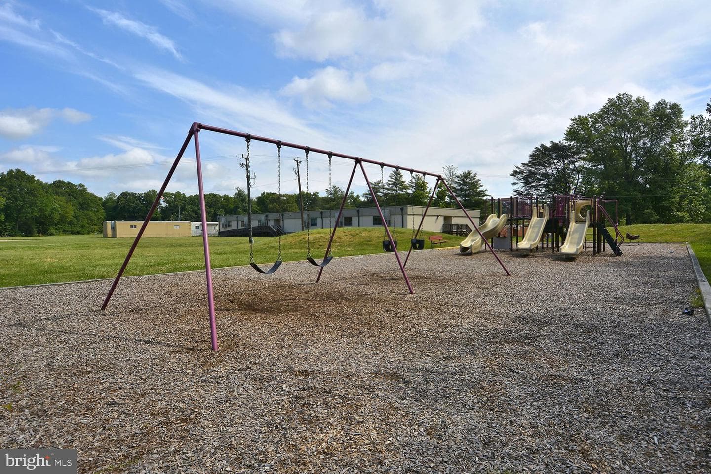 9005 Greylock Street photo 81