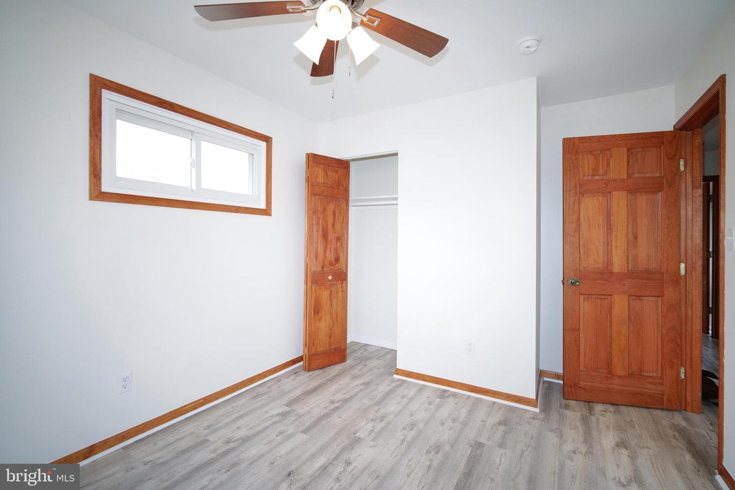 5906 King James Drive photo 22