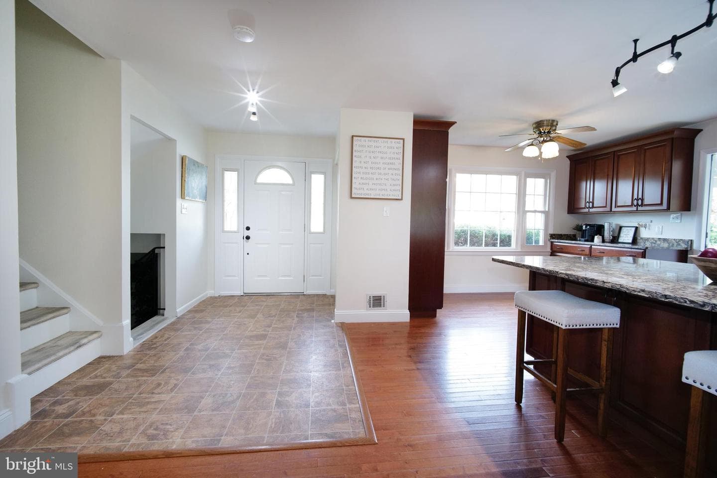 5906 King James Drive photo 4