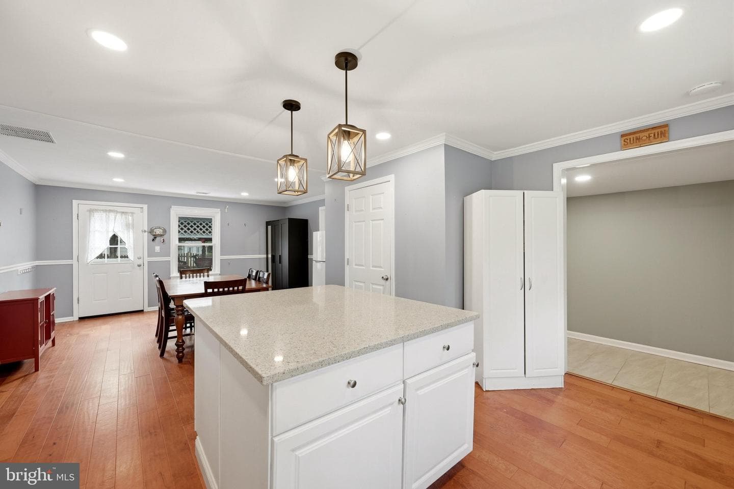 10512 Belmont Boulevard photo 30