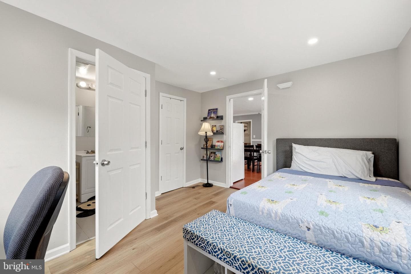 10512 Belmont Boulevard photo 35