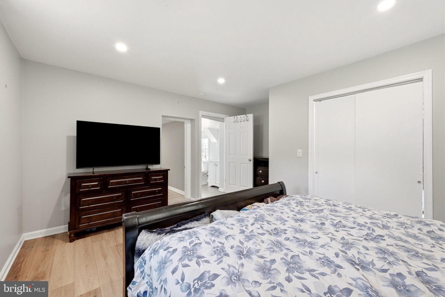 10512 Belmont Boulevard photo 39