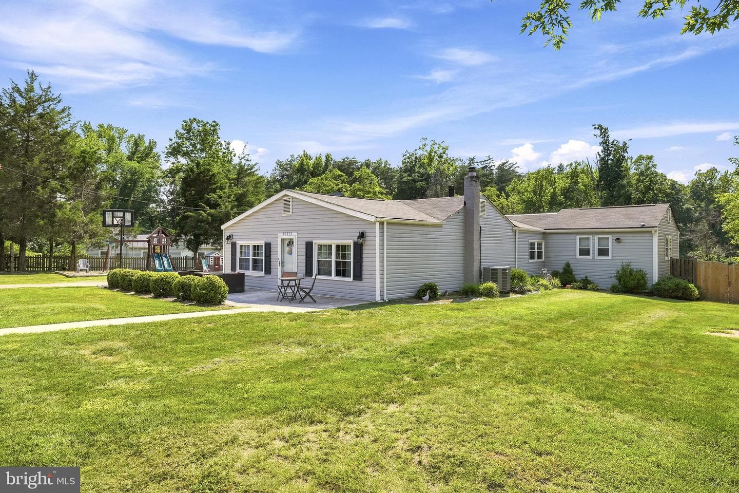 10512 Belmont Boulevard photo 4