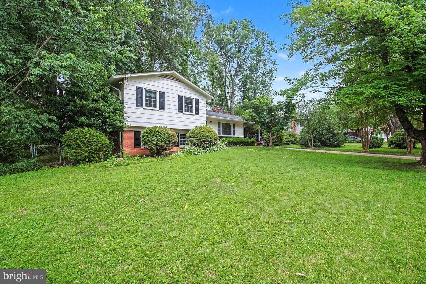 6303 Bardu Avenue photo 24