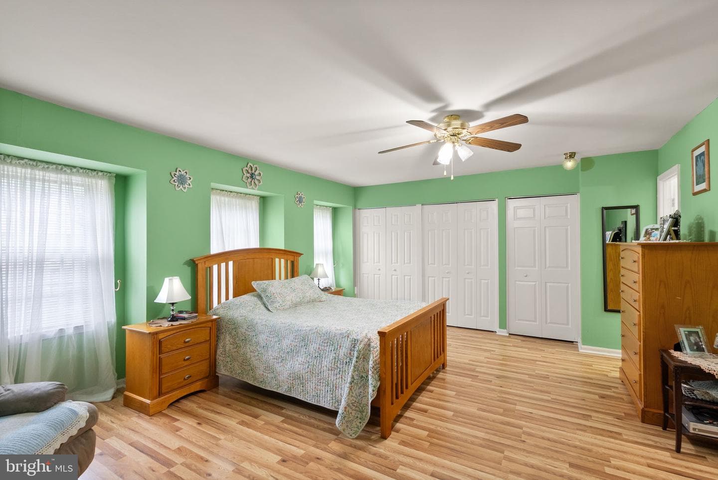 5633 Sutherland Court photo 31