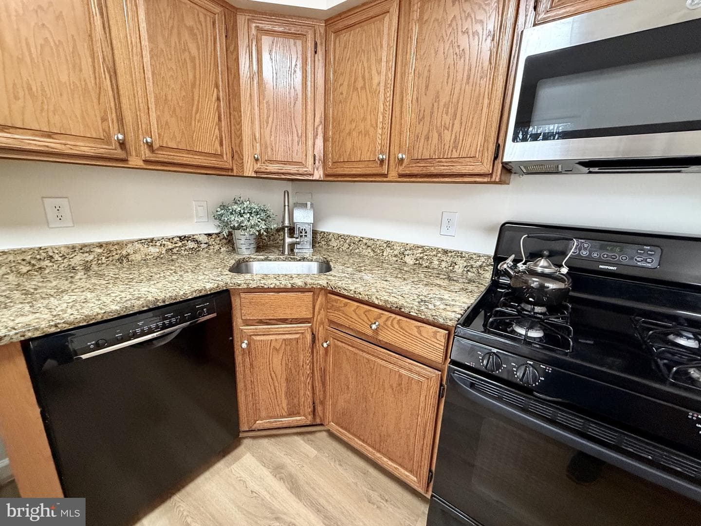 13847 Wakley Court photo 24
