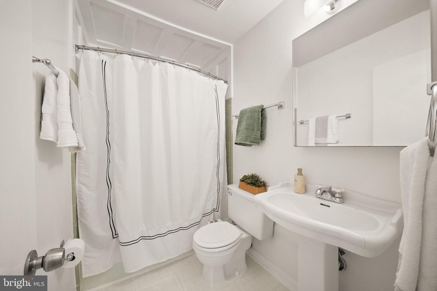 5546 Kendrick Lane photo 27
