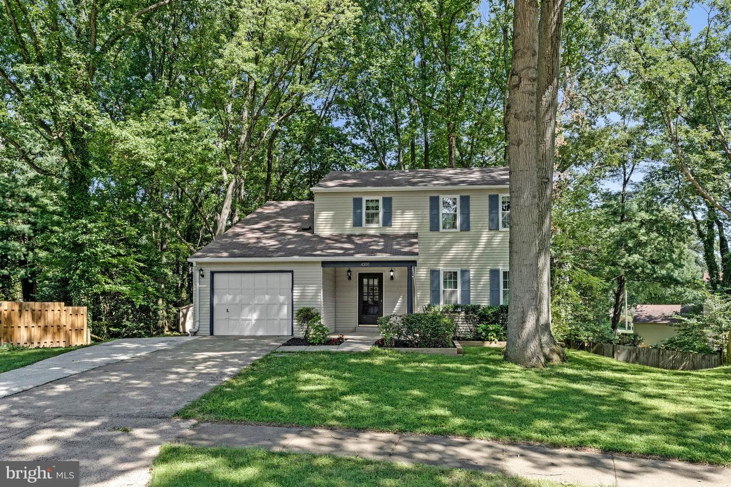 4300 Tartan Oak Court photo 46