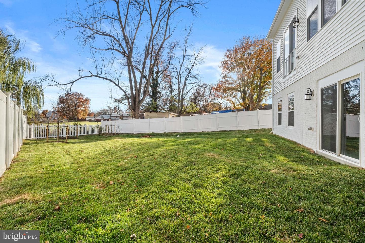 7505 Magarity Road photo 60