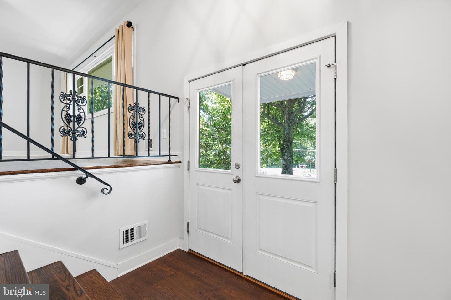 6814 Shrine Court, Annandale